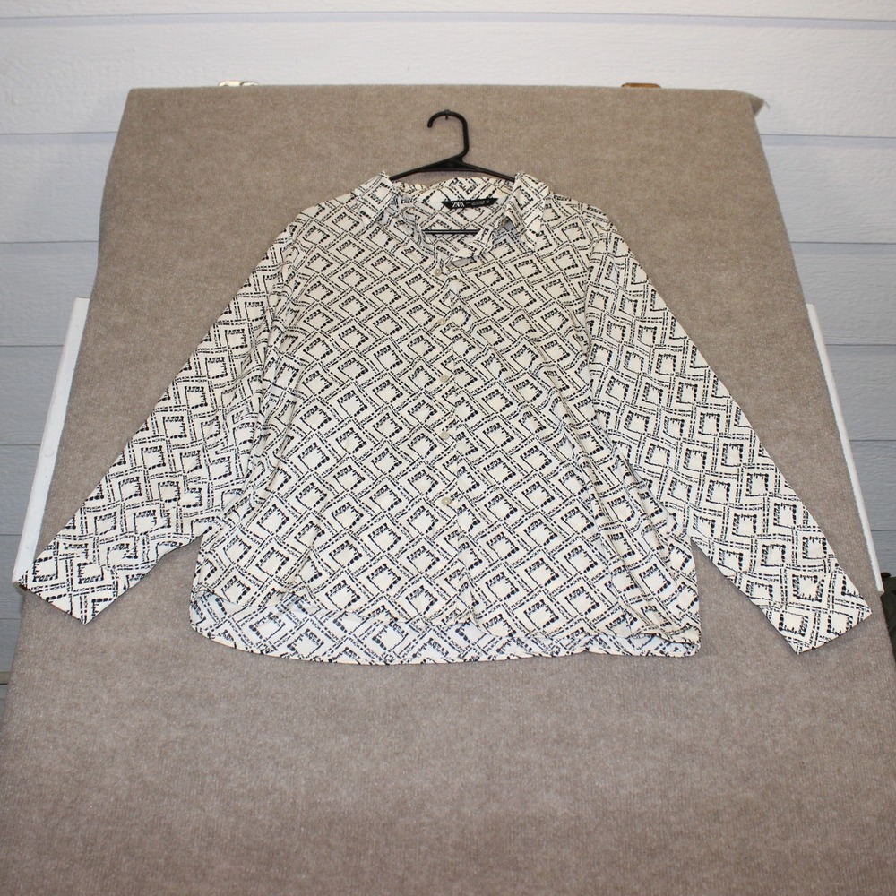 Zara Women LG Geometric Diamond Print Button Down Long Sleeve Shirt Cream Black